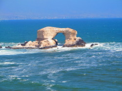 inhalaquemaexhala:  La portada Antofagasta Chile