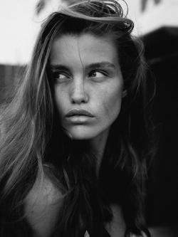 premiermodelmanagement:  Luna Bijl 