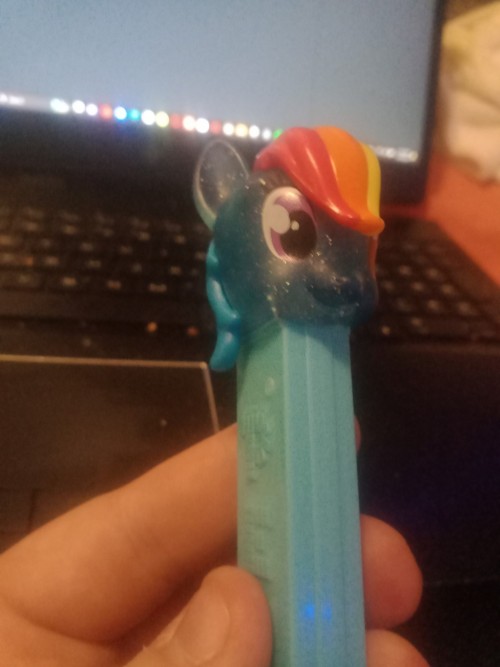 Rainbow Dash....whut Have They Done To You..?