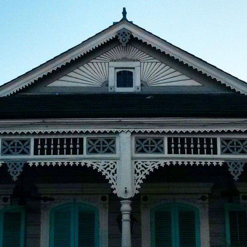 I love the unique #architecture and attention to detail in the #frenchquarter. Beautiful! #neworleans #mardigras #femdomroadtrip #vacation