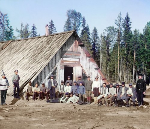 Austro-Hungarian POWs in Karelia (Russia, 1915).  The photo was coloured by Sergei Prokudin-Gorskii 