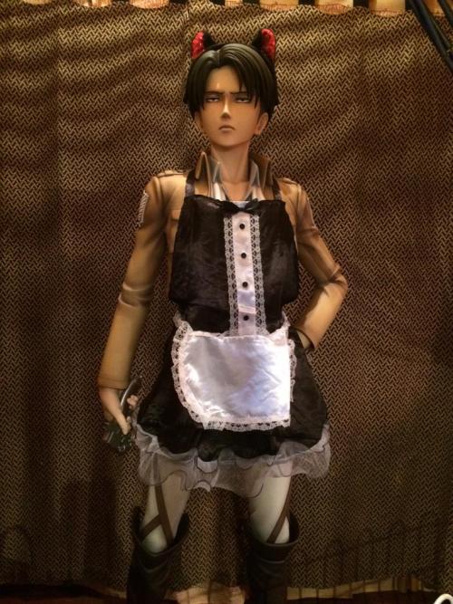 Porn photo   Life-size Levi figure owner rurukota creates