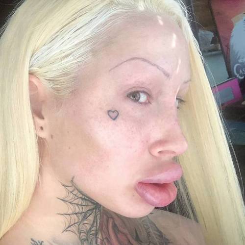 b-ch:666xdj777 aka Mary MagdaleneDas nenne ich Mal eine geile Fickfresse