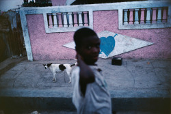 20aliens:Gonaives. 2000.Alex Webb