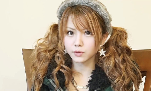 momuse:  Reina’s searching for her own raison d'être is yet to finish