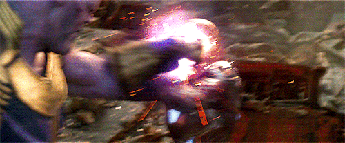 irondicc:mcufam:Tony Stark vs. Thanos in Avengers: Infinity War (2018)(via @jess-b-thot )