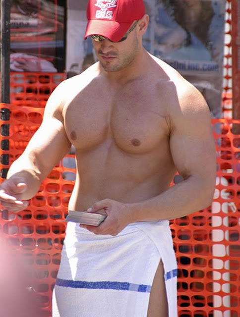 mancrushoftheday:  fredholt:  www.fredholt.tumblr.com - #GayXXX #GayPorn #GayPic