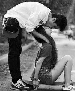 Parejas , Besos, Amor En We Heart It. Http://Weheartit.com/Entry/72126467/Via/Aditas_23