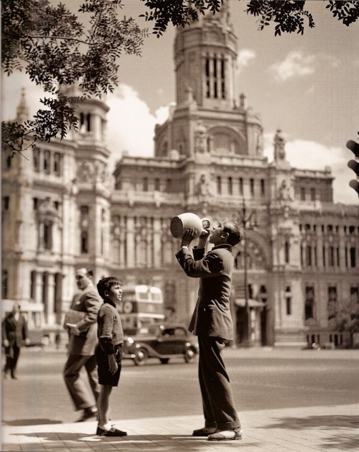 Francesc Català-Roca
Plaza Cibeles, Madrid, 1950s