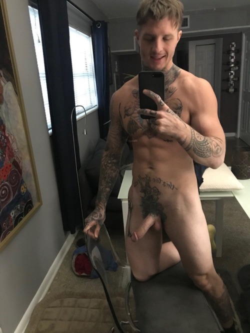 flexedsex:  brobuddies69:  onefitswimmer:  brosashos:  my bro is known around the city as the “TATTED SMILY FUCKER”he gained this name cause he’s completely covered in tats, he has a constant smile (even when he fucks) and he fucks every single