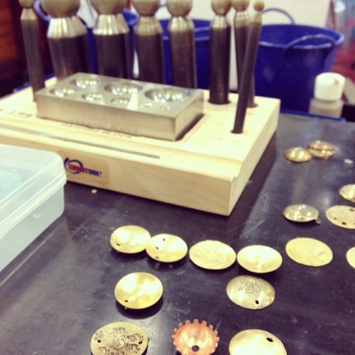 Have you dapped and domed? So much fun. #tools #jewelrydesign #mixedmetal #crafty #beads (at www.rin