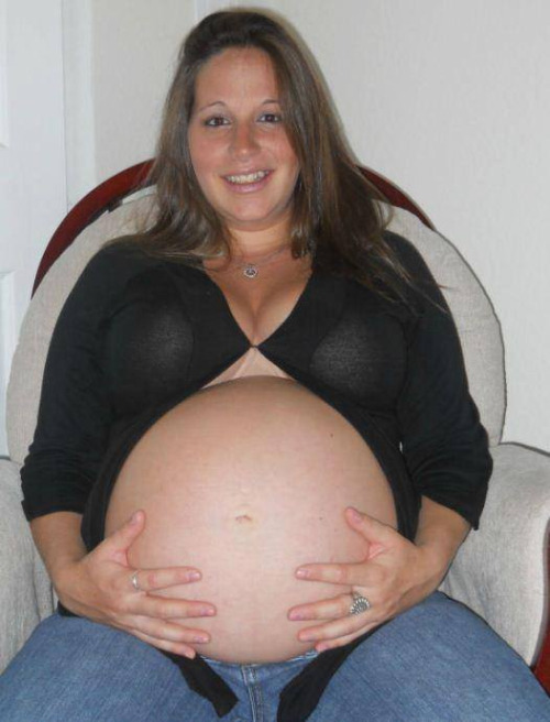 deliciously-prego:  CuntBomb.Com “start some shit”