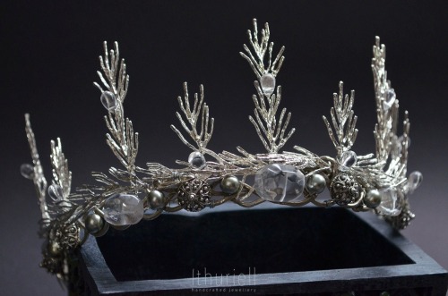 filigranka: sosuperawesome: Crowns Ithuriell on Etsy @arianaofimladris
