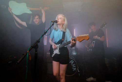 ive-never-been-to-ohio:  Alvvays @ DIY Presents