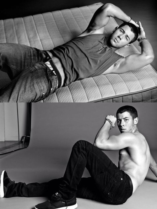 tohottootouch:  Nick Jonas  DAYUM