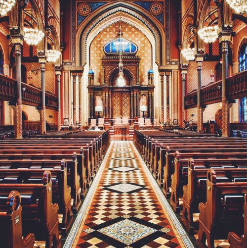 Central Synagogue of New York City.Central Synagogue began as Congregation Ahawath Chesed, founded i