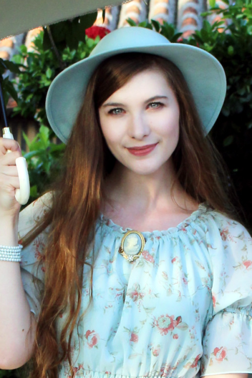 Visiting Taketomi-jima! Dress: An Another Angelus (Fint) Hat and brooch: Vintage Parasol: Axes Femme