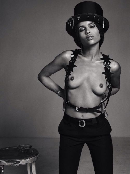 Porn photo ZOE KRAVITZ (USA)Sheâ€™s a goddamn real