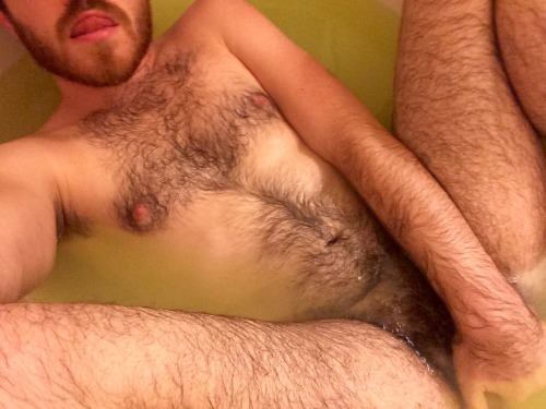 chalkycandy:  if this were a video game, I’d be taking damage from this water  bath bombs are weird