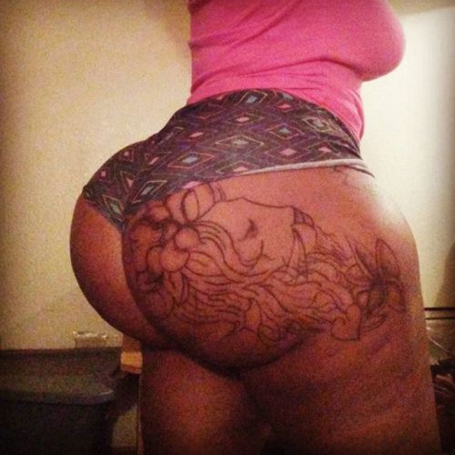 thickasses-n-thighs: HYDRO