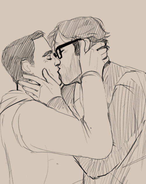 nonartblog:they totally kissed, it just wasent in the movie