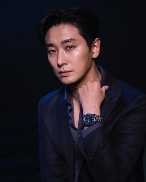 ficklefackle:JU JI HOON as the Korean ambassador for Tag Heuer