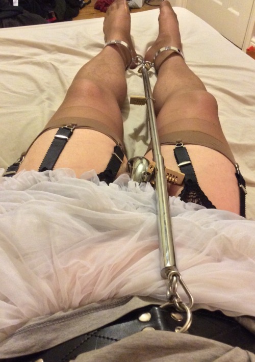 sissipatti:  themasterofpetticoats:  Sissy has been locked in this spreader bar to chastity belt and to penis chastity to ankle cuffs !  Spreader oh god no… please no..