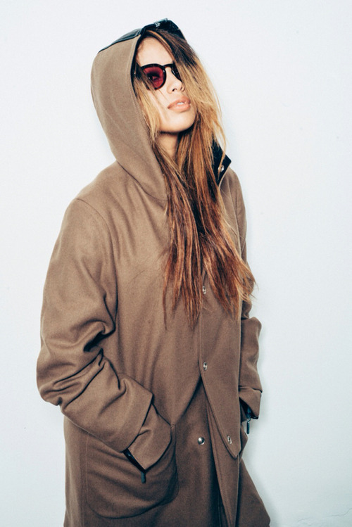 villegas-news:  HQ pics of Jasmine’s photoshoot with Luis Perez