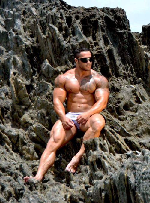 This Guy's Body Blog