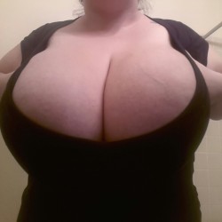 smushedbreasts:  http://www.smushedbreasts.tumblr.com