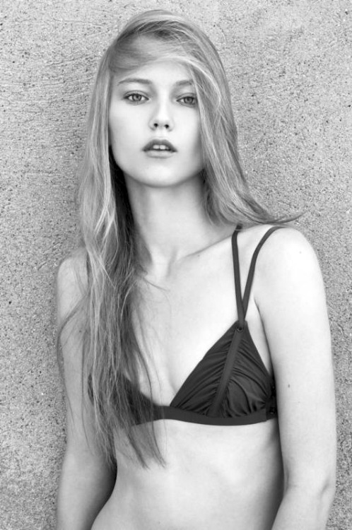 blackandwhitemodel:  Katya Riabinkina 