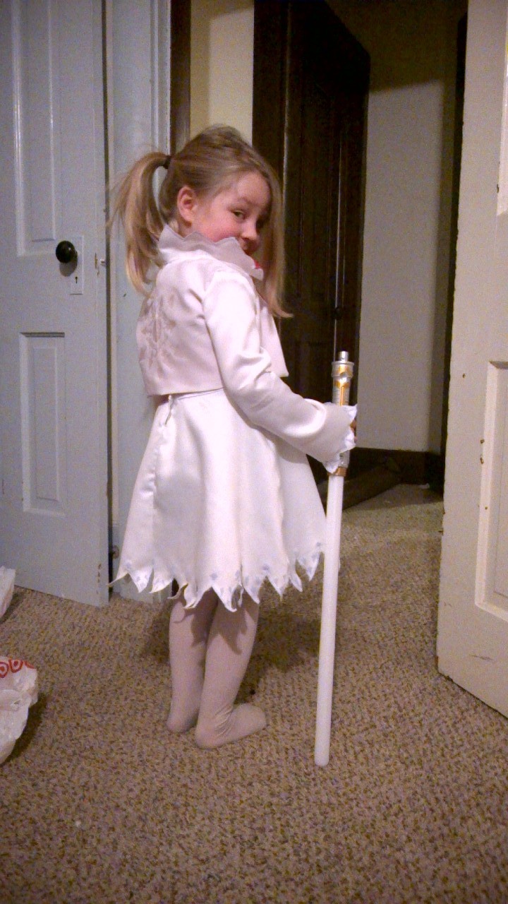 streakentertainment:  This year for Halloween, my daughter wanted to dress up as