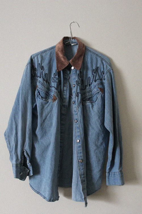 jamjars: i’m selling more of my clothes because I have too many! check it out here: jamieswar