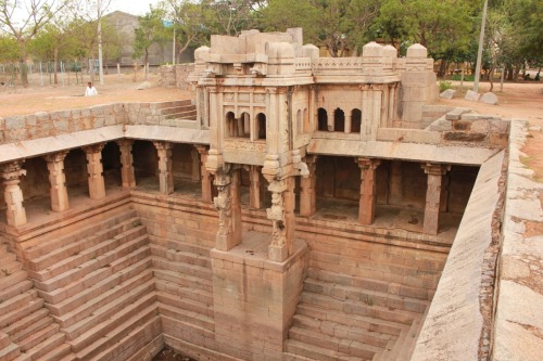 Venkatapati Baavi Kanakagiri, a ancient stepwell, Karnataka