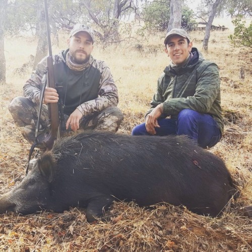 <p>11/4/17 1st time big game hunters Shayne & Amitt say that they are hooked on pig hunting</p>