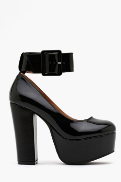 what-do-i-wear:  Volver Platform available from NastyGal   