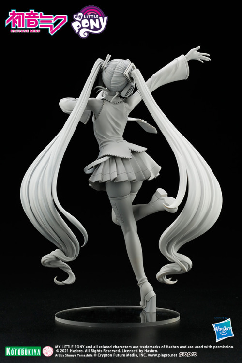 My Little Pony x Hatsune Miku Kotobukiya BISHOUJO sculpt!More info coming soon!Source