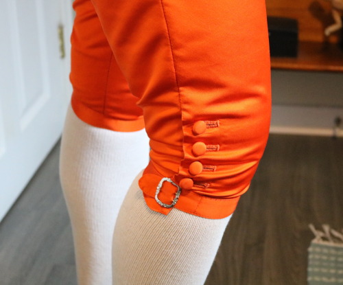 vincentbriggs:Finished the very orange breeches this morning! They’re the first pair I’ve done compl