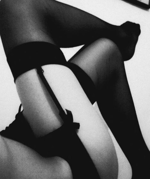 lovelysexysecrets:  sexmepink:  I LOVE stockings…so damn sexy..  I agree! Wish