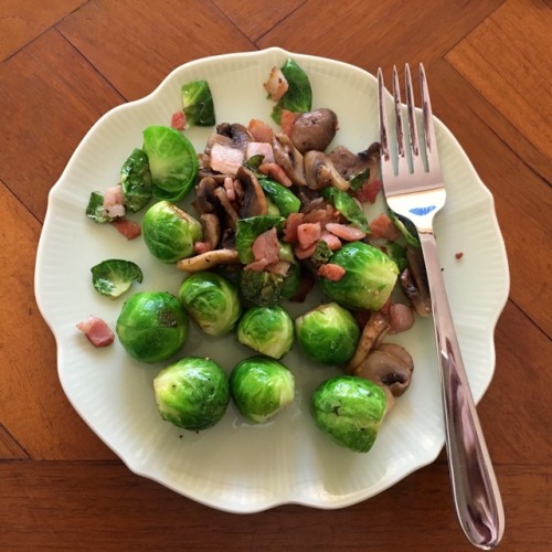 Brussels sprouts with bacon + mushrooms