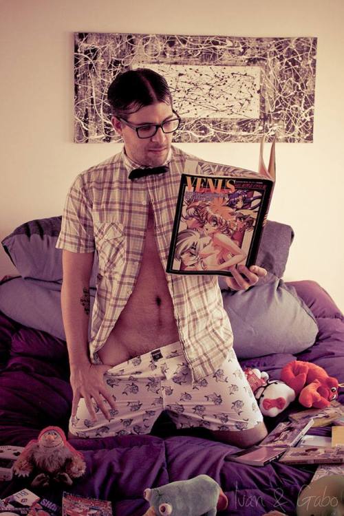 chaboncito:  Horny nerdph: @ivanygabo