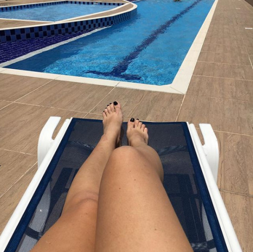mynorg: Relaxed feet Alexa doesn’t want you to join this KILLER feet discord —->HEREa