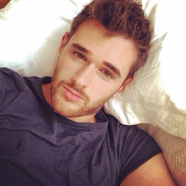 aguywholikesguys:  Follow me for dicks, sports and menhttp://aguywholikesguys.tumblr.com