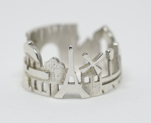 culturenlifestyle:Elegant Cityscape Rings by Ola Shekhtman Jewelry designer Ola Shekhtman (previously featured here) began her professional career as a goldsmith student in St. Petersburg, Russia. Shekhtman’s exceptional talent allows her to hand make