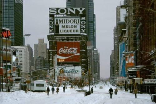 nycnostalgia:Snowy Times Square, 1984