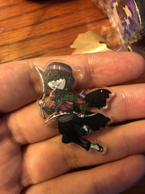 I have zalvetta charms!!!! double-sided 1.5&quot; clear acrylic!! $10 USD plus shipping, through Pay