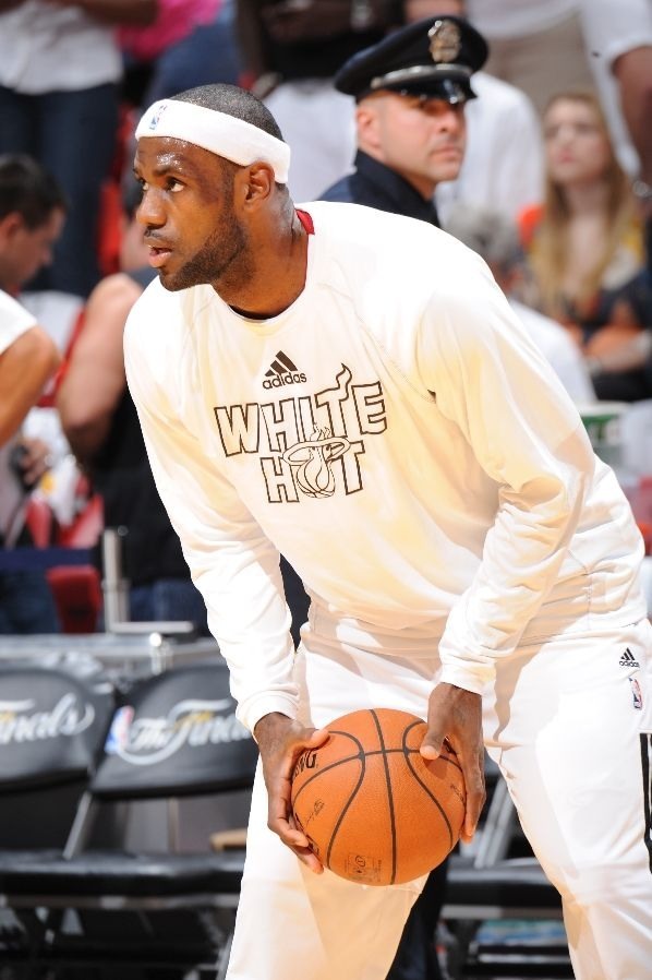 lebron6goat:  LEBRON JAMES!!! 