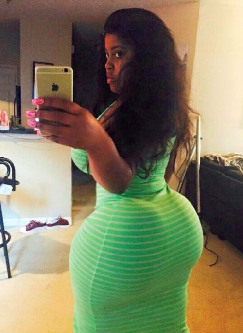 Porn bigbuttsthickhipsnthighs:  Juicy lime Ghetto photos