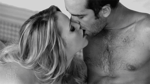 southernpleasure:  You kiss my lips, now let your lips enjoy my cock. 