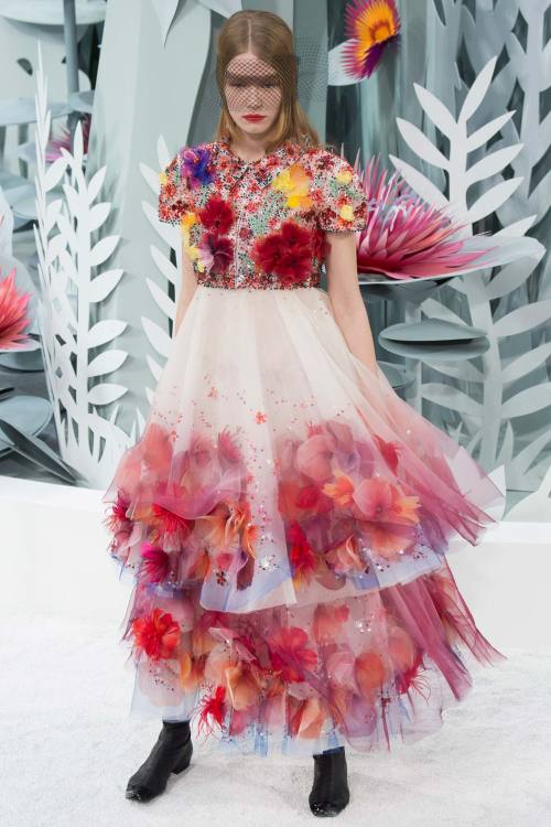 Chanel Spring 2015 Haute Couture Fashion by Mademoiselle! (Runway blog!)